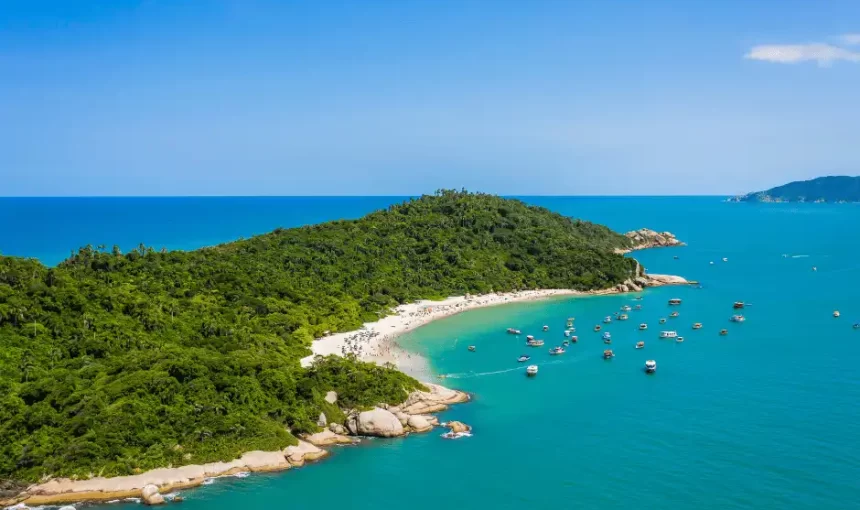 Ilha do Campeche: Um Tesouro Arqueológico no Paraíso de Florianópolis