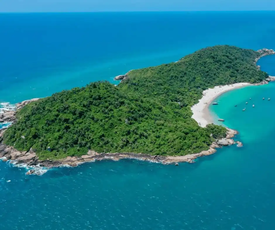 Ilha do Campeche: Beleza Natural em Santa Catarina