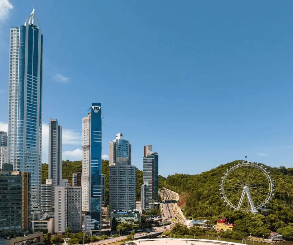 roda gigaqnte balneario camboriu foto
