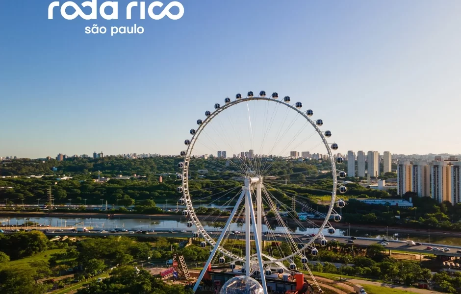 Roda Rico São Paulo a maior Roda Gigante da América Latina! Ao programar a sua visita com antecedência, você paga mais barato no seu ingresso online!